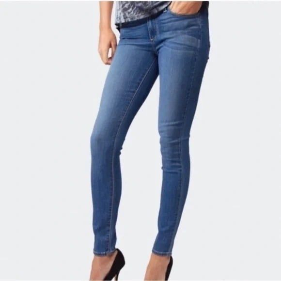 27 Paige Verdugo Ankle Skinny Jeans in Annette Wash - Picture 2 of 7